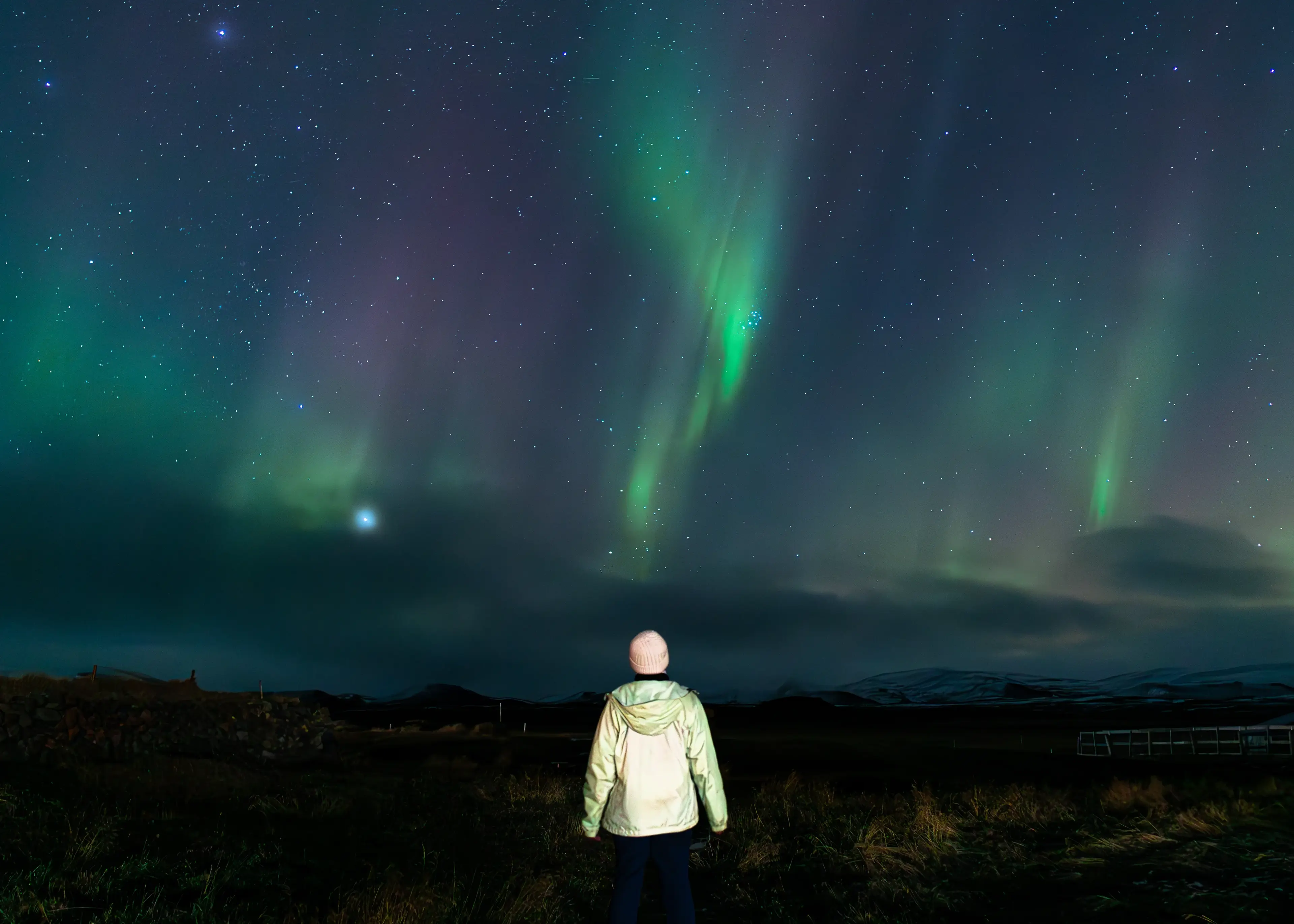 Mauricio de Ozaki en una montaña en el desierto